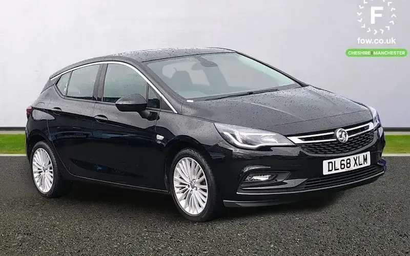 Used Vauxhall Astra Elite 200 HP (147 kW) 2019 Hatchback