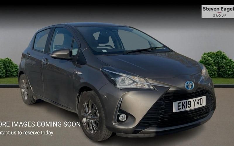 Used Toyota Yaris Hybrid 101 HP (74 kW) 2020 Hatchback