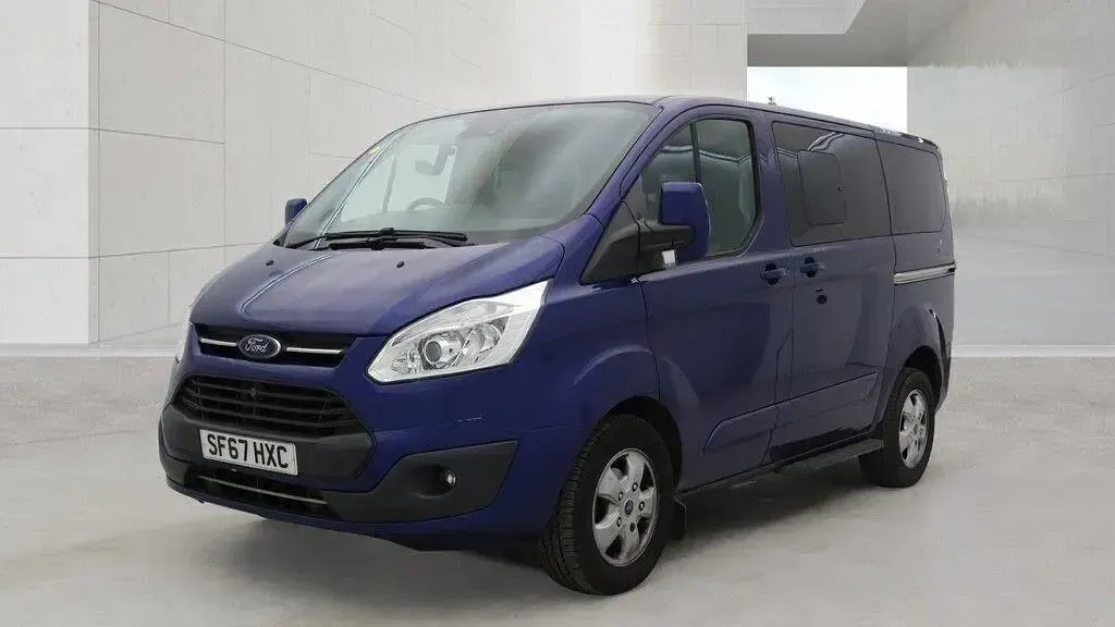 Used Ford Tourneo Titanium 130 HP (95 kW) 2017 Blue MPV
