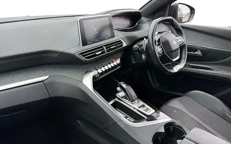 Used Peugeot 3008 Premium 131 HP (96 kW) 2019 Black SUV