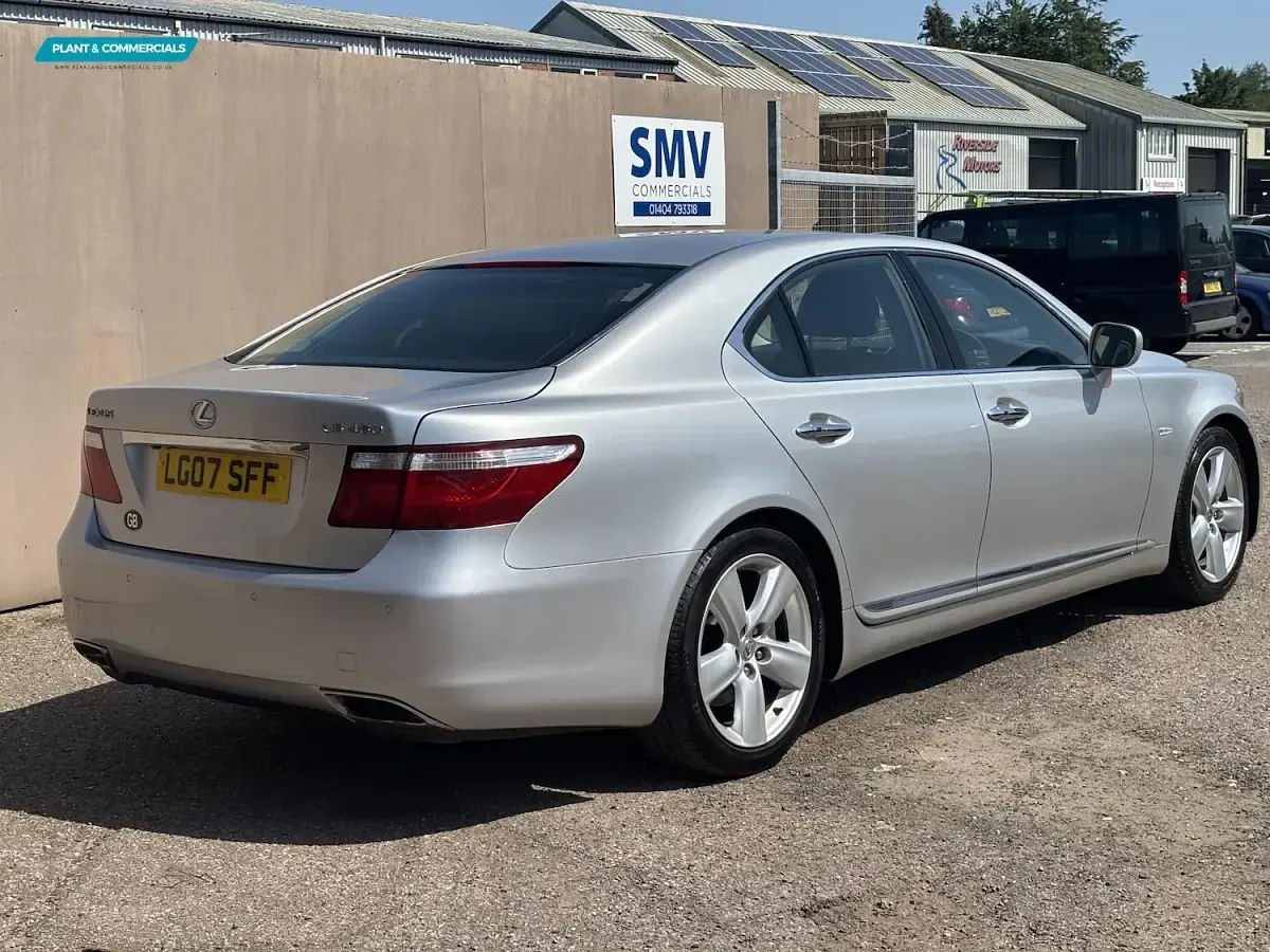 Used Lexus LS460 2007 Silver Sedan