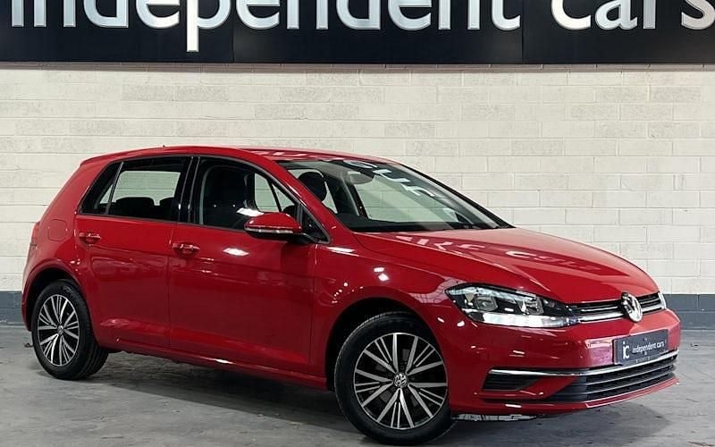 Used 2018 VW Golf VII SE Hatchback | £12,995 (Good price) - Image 1/4