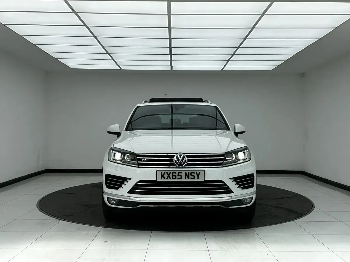 Used VW Touareg R-line 2015 White SUV