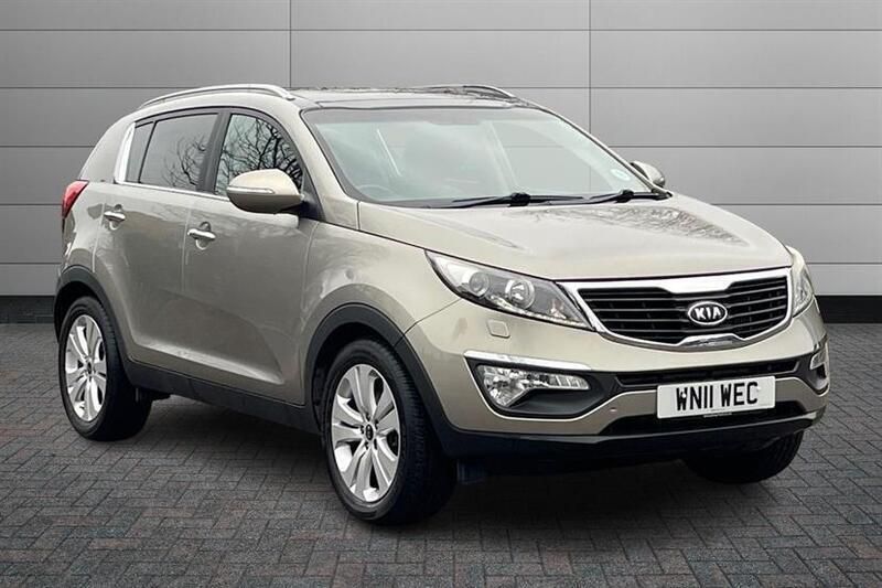 Sirius silver Used 2011 Kia Sportage 2 SUV | £6,850 (Fair price) - Image 1/2