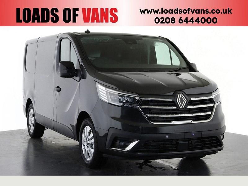 New Renault Trafic 2025 Black