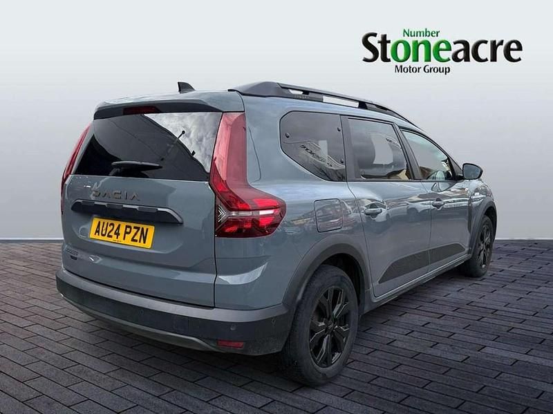 Used Dacia Jogger Extreme 139 HP (102 kW) 2024 Grey MPV
