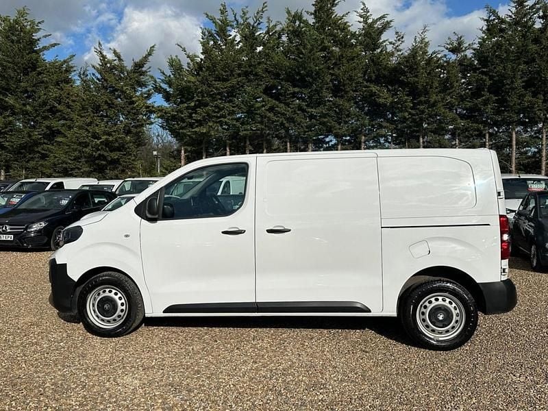 Used Vauxhall Vivaro 2024 White MPV