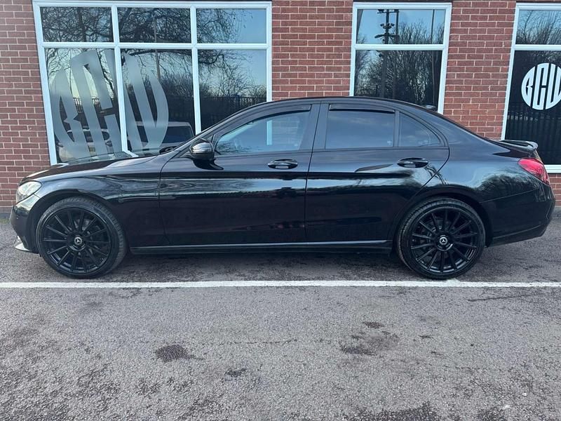 Used Mercedes C220 SE 194 HP (142 kW) 2019 Black Sedan