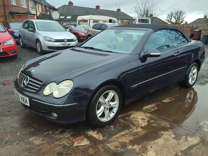 Used Mercedes CLK200 Avantgarde 2005 Blue Cabriolet