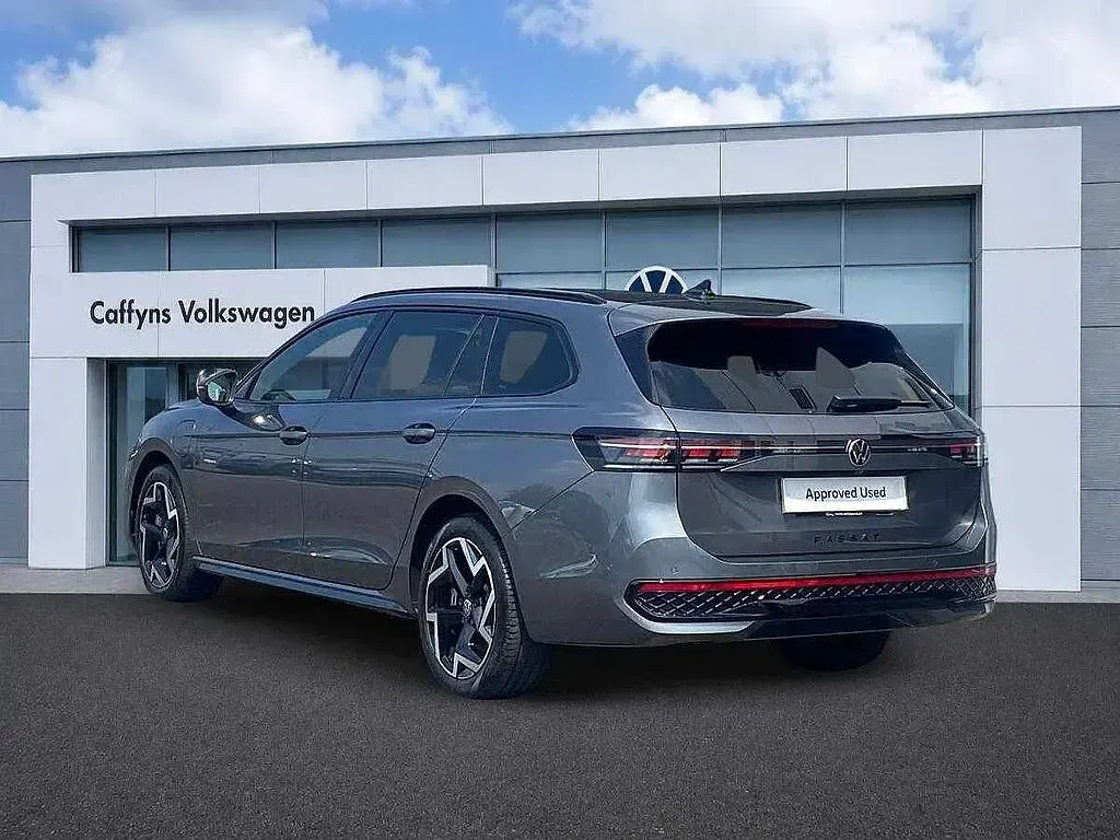 Used VW Passat R-line 272 HP (200 kW) 2025 Grey Estate