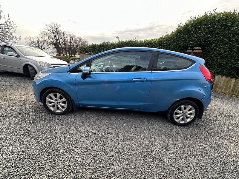 Used Ford Fiesta Zetec 2009 Blue Hatchback