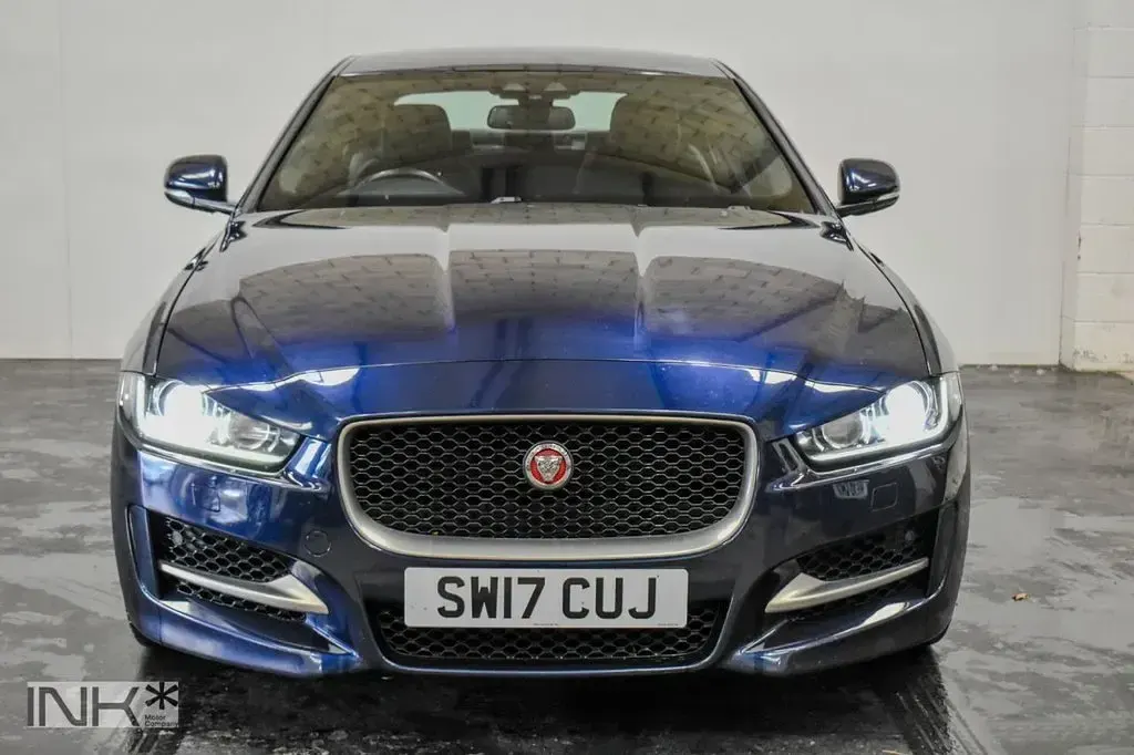 Used Jaguar XE R-Sport 180 HP (132 kW) 2017 Blue Sedan