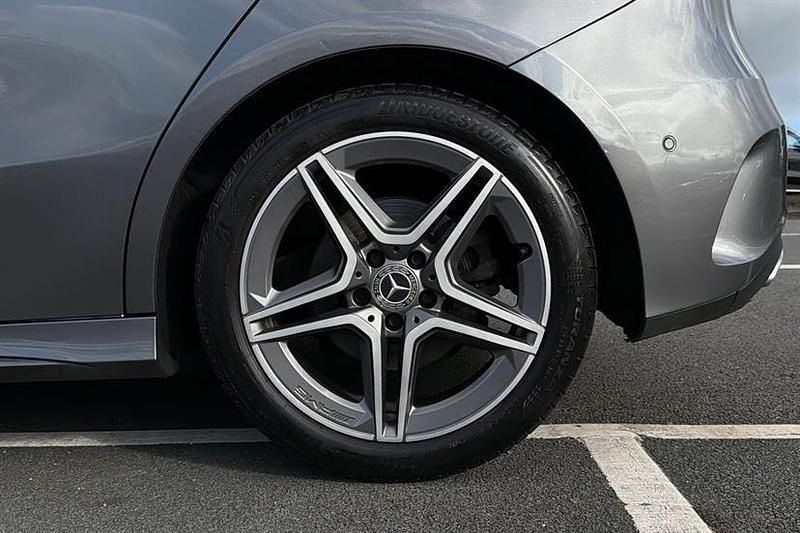 Used Mercedes A250 AMG Line Premium 224 HP (164 kW) 2019 Mountain grey Hatchback