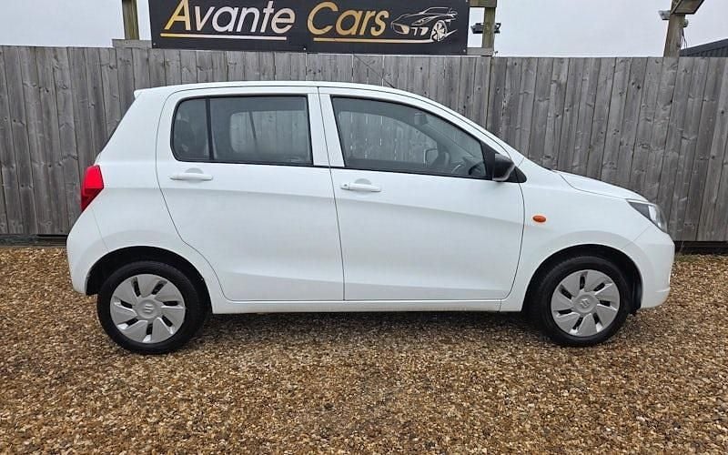 Used Suzuki Celerio 68 HP (50 kW) 2017 White Hatchback