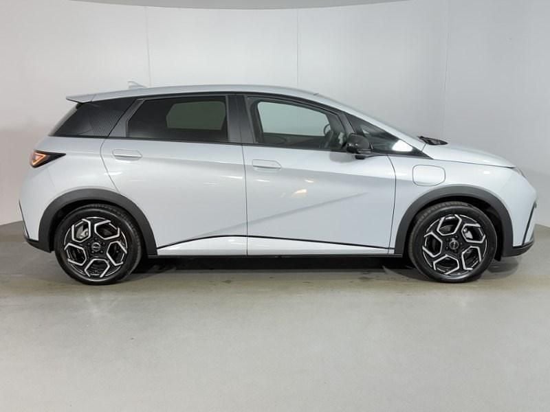 New BYD Dolphin Design 150 kW (204 HP) 2025 White Hatchback