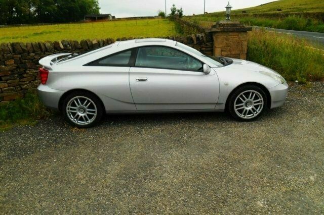 Used Toyota Celica 140 HP (102 kW) 2001 Hatchback