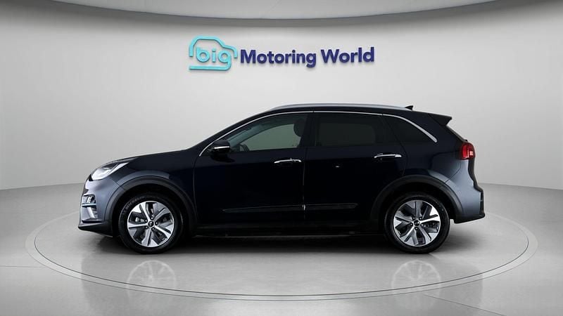 Used Kia e-Niro 147 kW (201 HP) 2020 Blue SUV