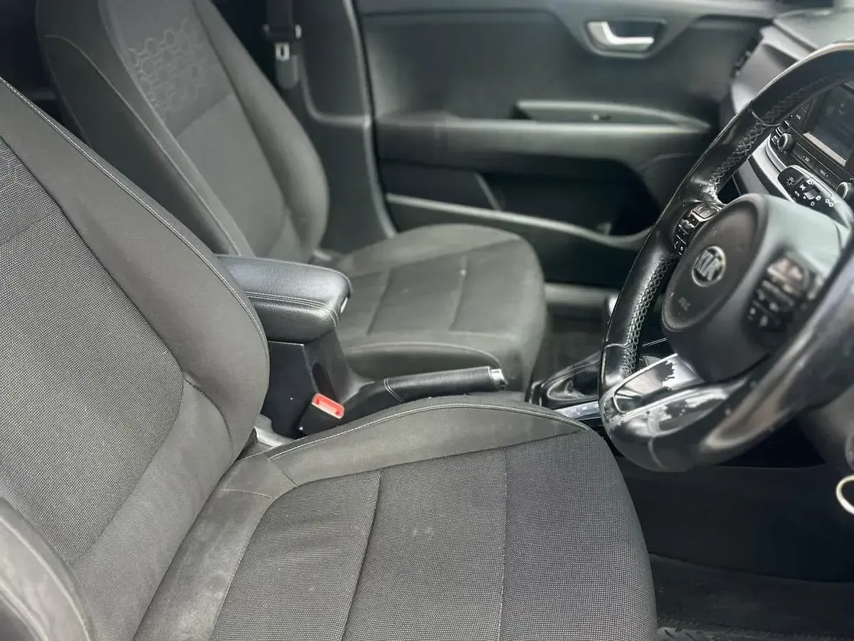 Used Mini Cooper Hatch 136 HP (100 kW) 2017 Grey Hatchback