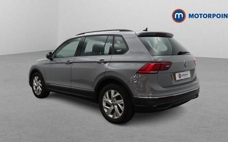 Used VW Tiguan Life 131 HP (96 kW) 2023 SUV