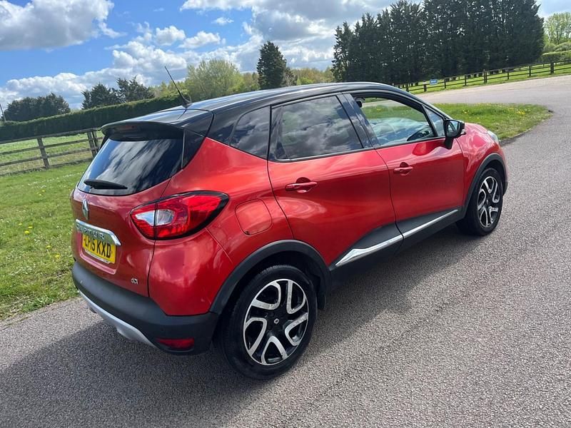 Second-hand Renault Captur Signature 2015 Roșu SUV
