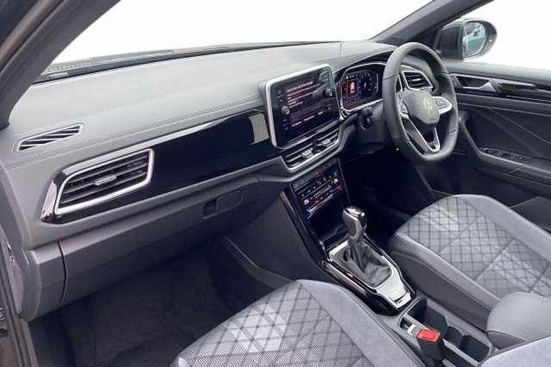 Used VW T-Roc R-line 150 HP (110 kW) 2025 Grenadilla black SUV