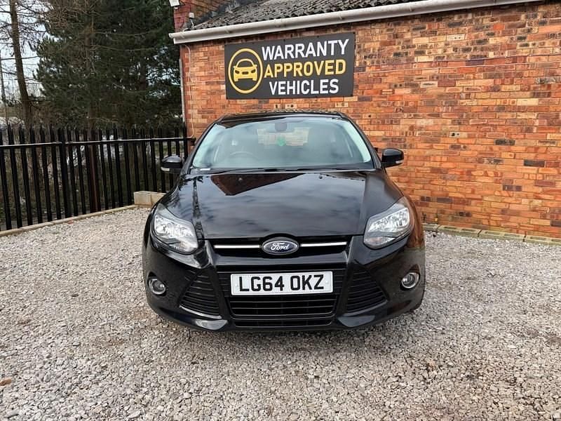 Begagnad Ford Focus Titanium 115 HK (84 kW) 2014 Svart Halvkombi