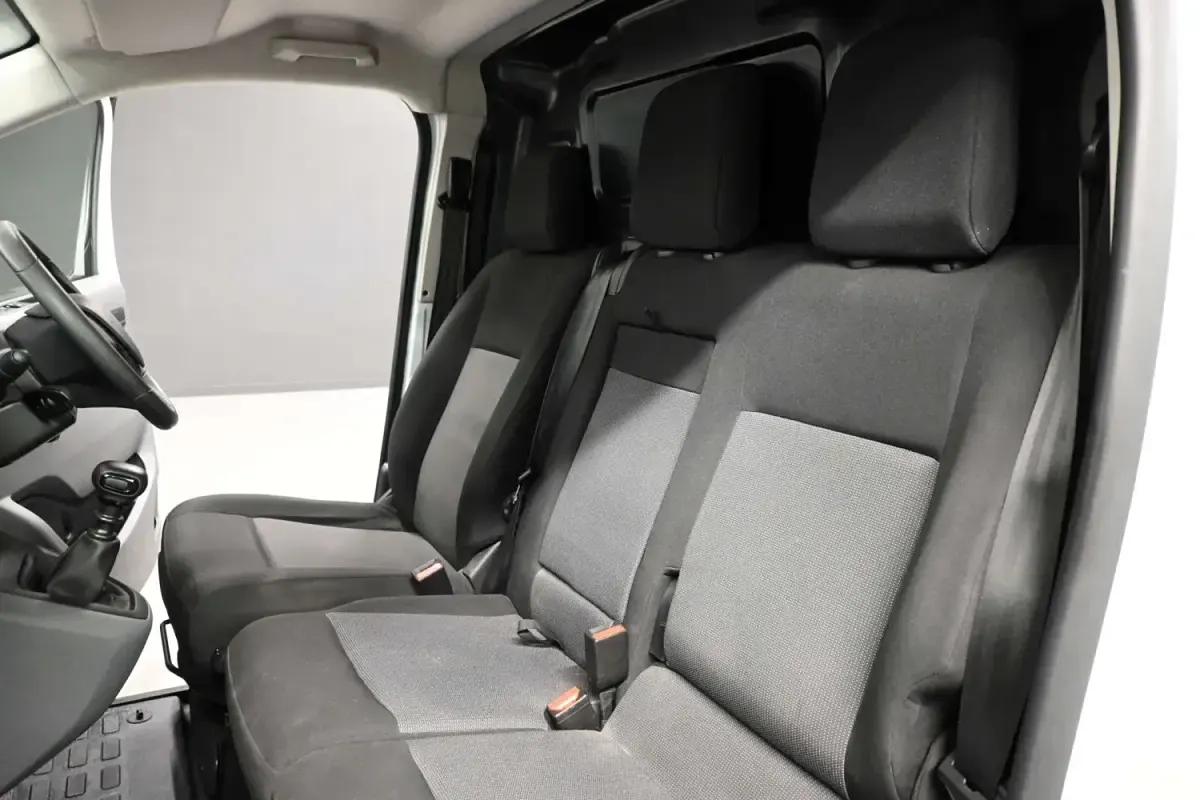 Second-hand Peugeot Expert Premium 2022 Alb Van