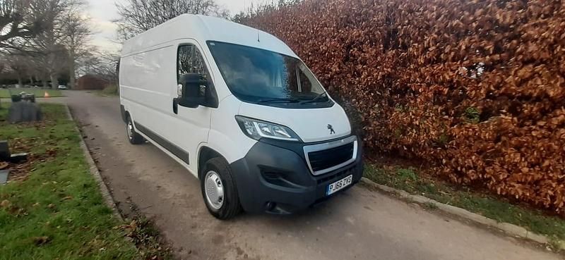 White Used 2016 Peugeot Boxer Van | £4,750 (Good price) - Image 1/4