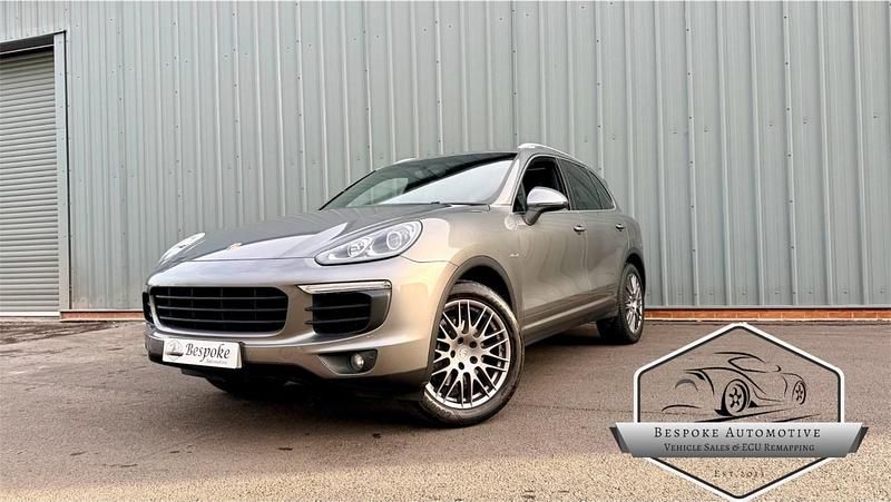 Grey Used 2016 Porsche Cayenne SUV | £19,963 (Fair price) - Image 1/4