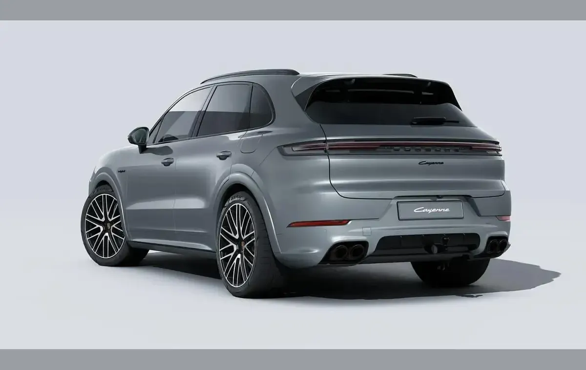 Used Porsche Cayenne E-Hybrid 464 HP (341 kW) 2024 Grey SUV