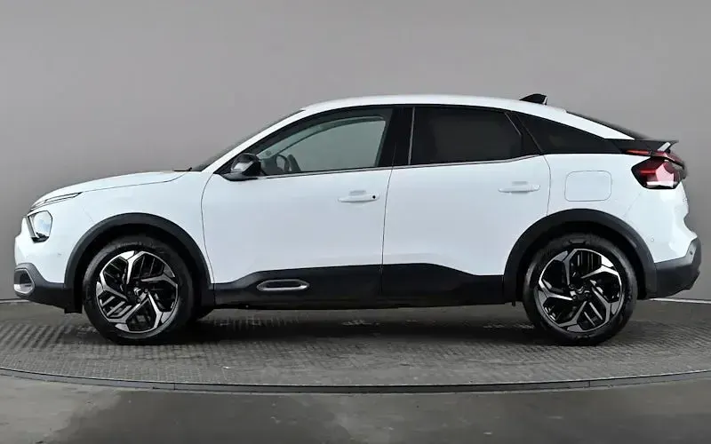 Used Citroën C4 PureTech 131 HP (96 kW) 2024 White SUV
