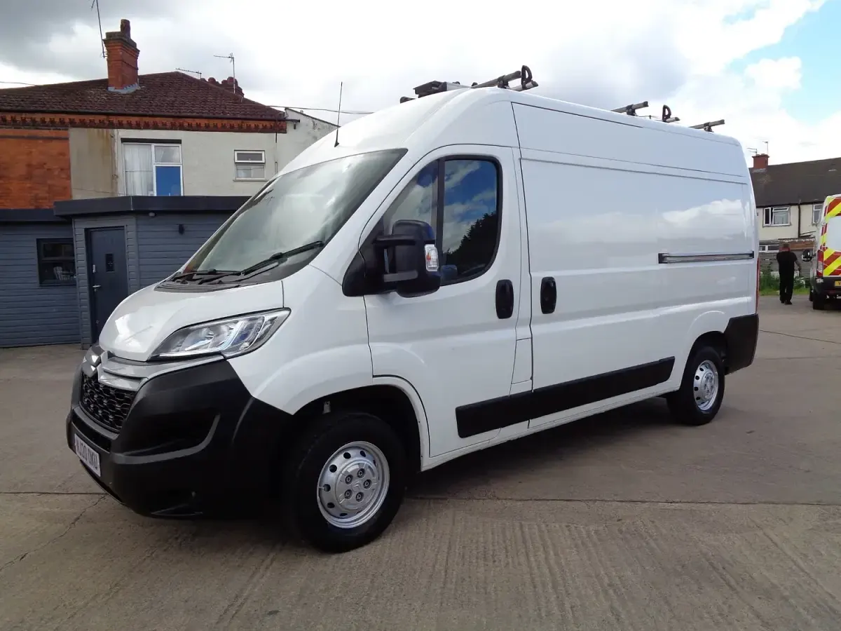 Used Citroën Relay 140 HP (102 kW) 2020 White Van