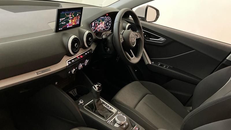 Used Audi Q2 Sport 150 HP (110 kW) 2022 White SUV