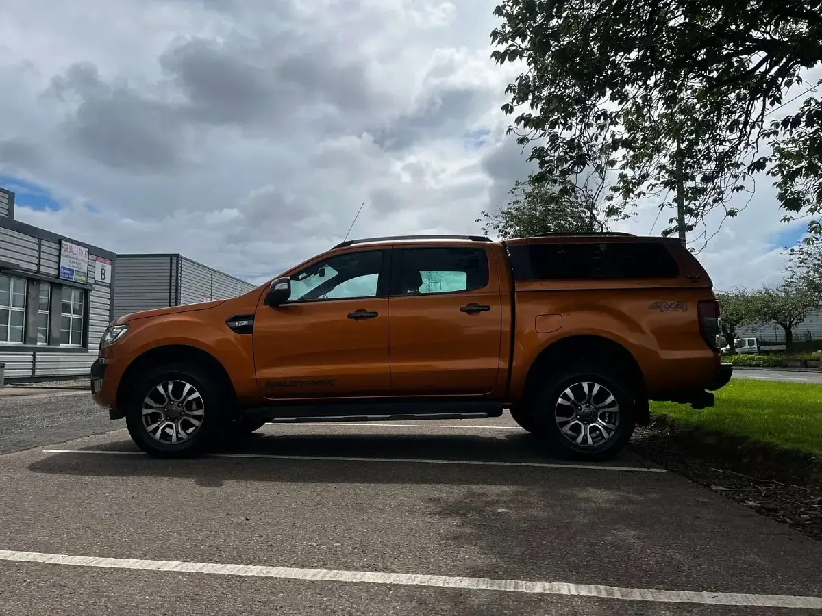Used Ford Ranger Wildtrack 200 HP (147 kW) 2016 Orange Pickup