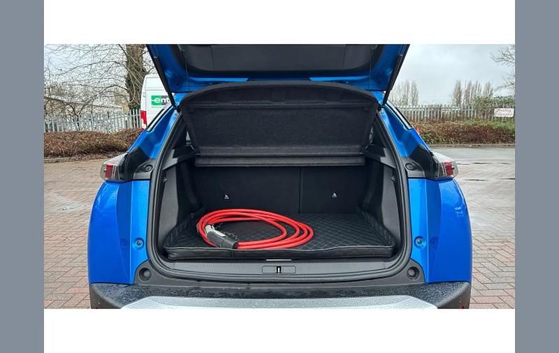 Used Peugeot e-2008 Premium 100 kW (136 HP) 2022 Blue SUV