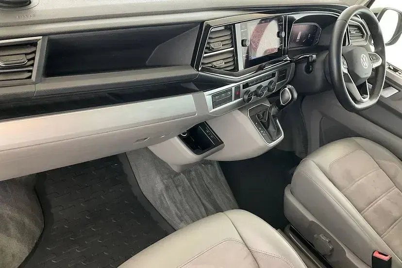 Used VW California California 201 HP (147 kW) 2022 Ascot grey Van