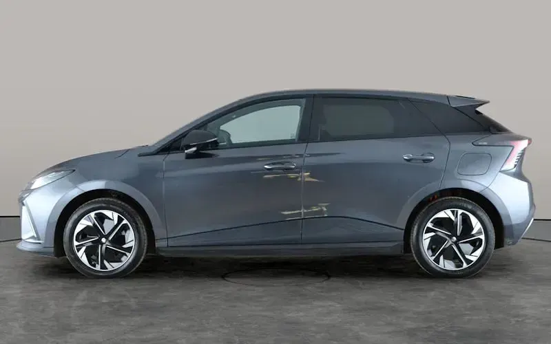 Used MG MG4 EV Trophy 150 kW (204 HP) 2023 Grey Hatchback
