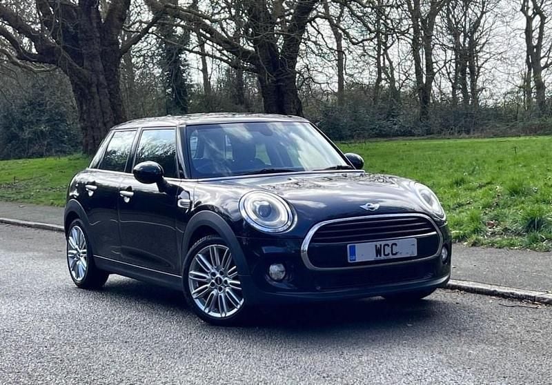 Used Mini Cooper D Hatch 116 HP (85 kW) 2017 Black Hatchback