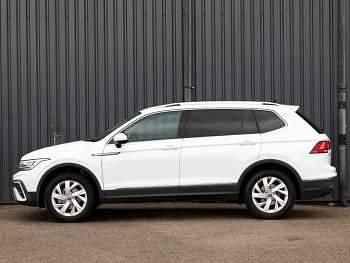 Used VW Tiguan Allspace Life 150 HP (110 kW) 2024 White SUV