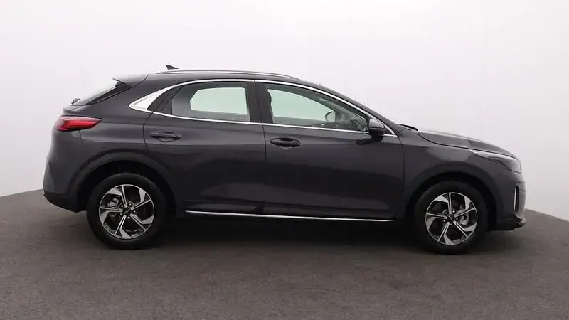 Novo Kia XCeed 2025 Cinzento SUV