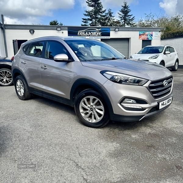 Used Hyundai Tucson SE 116 HP (85 kW) 2016 Beige SUV