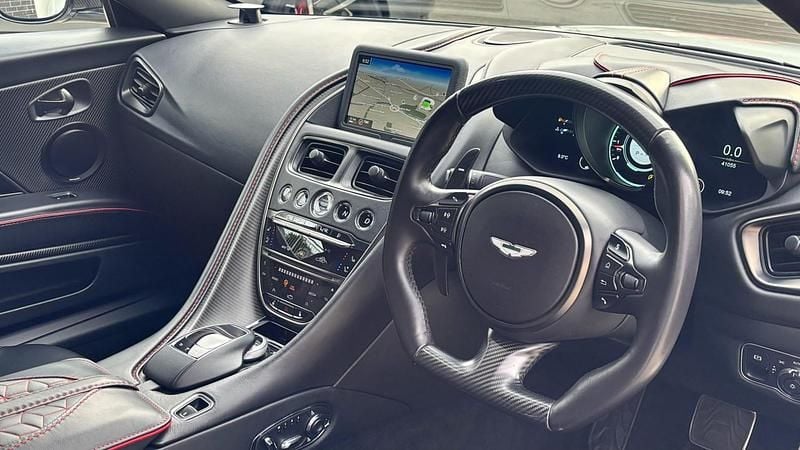 Used Aston Martin DBS 715 HP (525 kW) 2021 White Coupe