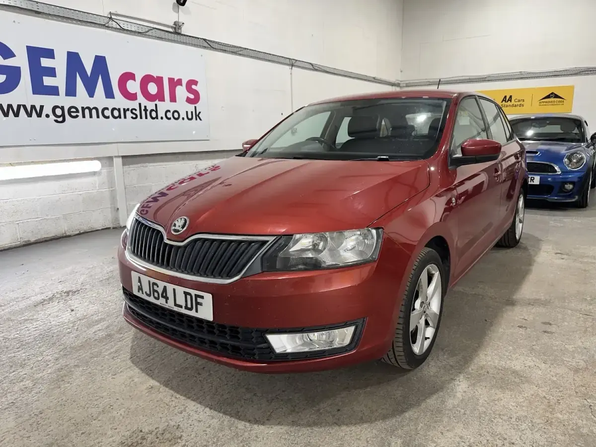 Used Skoda Rapid SE 105 HP (77 kW) 2015 Hatchback