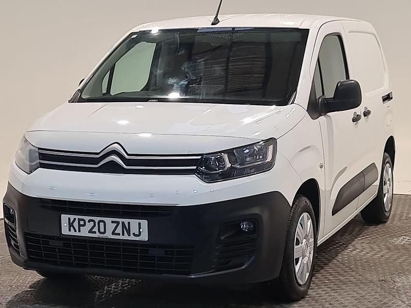 Used Citroën Berlingo 100 HP (73 kW) 2020 White MPV