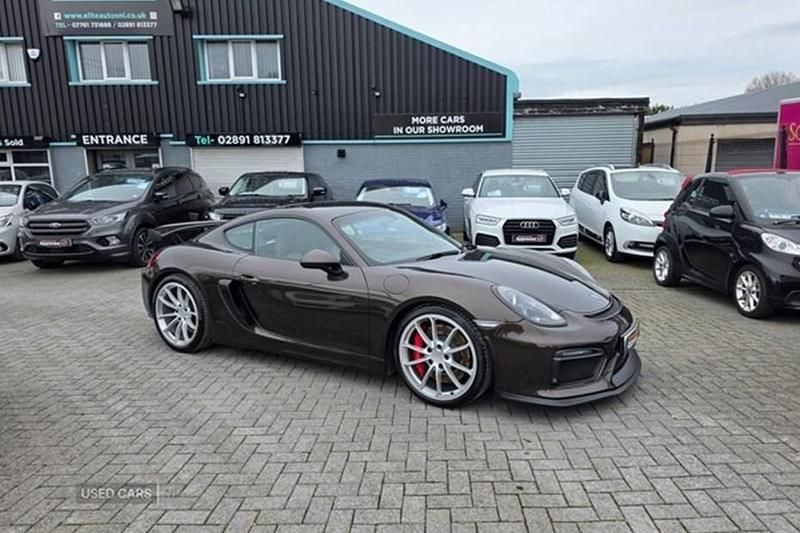 Used Porsche Cayman GT4 385 HP (283 kW) 2016 Red Coupe