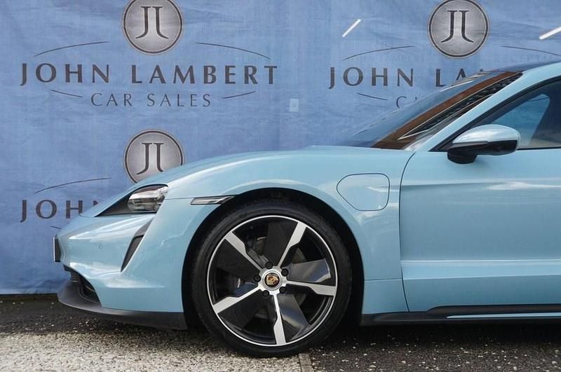 Used Porsche Taycan Performance Package 11 kW (15 HP) 2022 Blue Estate
