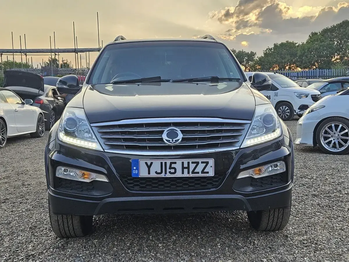 Used SsangYong Rexton 2015 Black SUV