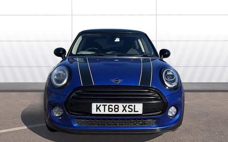 Begagnad Mini Cooper Classic 136 HK (100 kW) 2021 Halvkombi