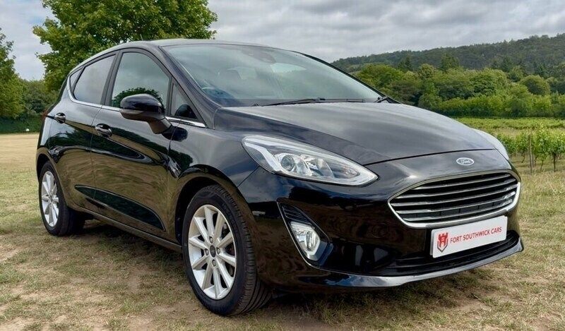 Black Used 2018 Ford Fiesta Titanium Hatchback | £7,998 (Fair price) - Image 1/4
