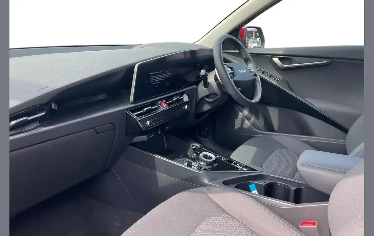 Used Kia e-Niro 150 kW (204 HP) 2025 Red SUV